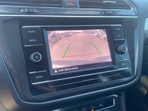Used 2023 Volkswagen Tiguan S image 27