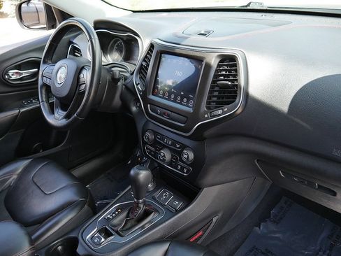 Used 2019 Jeep Cherokee Trailhawk w/ Comfort/Convenience Group AWD/4WD image 52