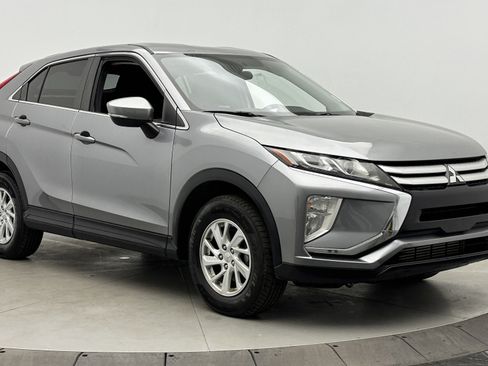 Used 2019 Mitsubishi Eclipse Cross ES image 3