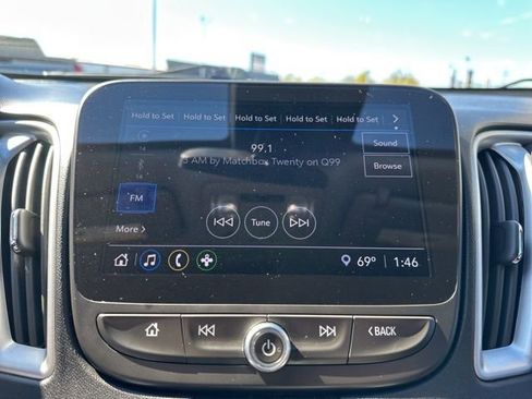 Used 2021 Chevrolet Malibu RS image 17