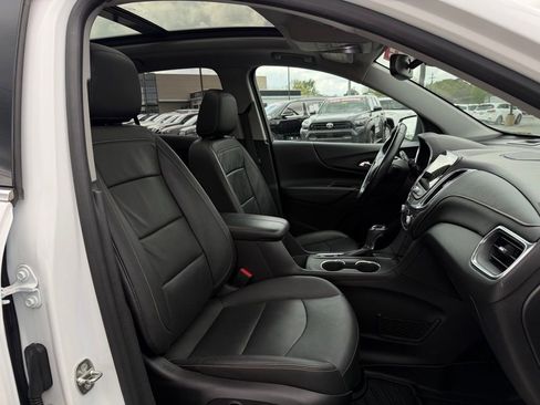 Used 2018 Chevrolet Equinox Premier image 30