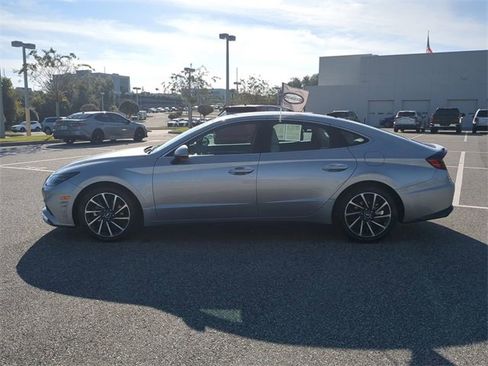 Used 2021 Hyundai Sonata Limited image 7