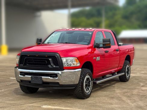 Used 2018 RAM 2500 Tradesman w/ Chrome Appearance Group AWD/4WD image 5