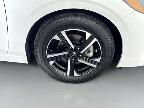 Used 2024 Nissan Sentra SV w/ Trunk Package FWD image 32