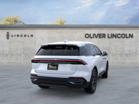 New 2026 Lincoln Nautilus Premier AWD/4WD image 8