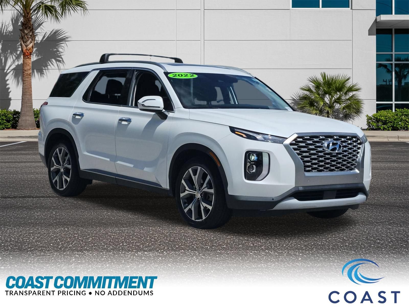 Used 2022 Hyundai Palisade SEL w/ Premium Package FWD image 3