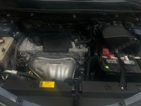 Used 2014 Toyota RAV4 LE AWD/4WD image 14