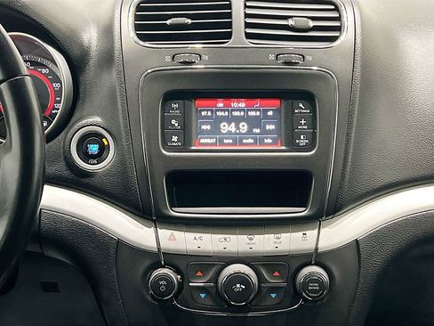 Used 2018 Dodge Journey SE w/ Popular Equipment Group image 25