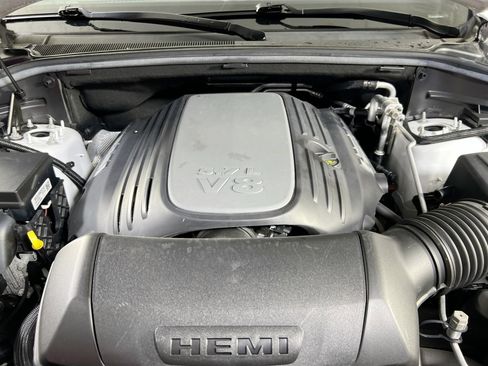 Used 2022 Dodge Durango R/T w/ Blacktop Package AWD/4WD image 32