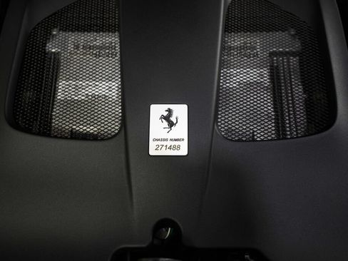 Used 2022 Ferrari 812 GTS RWD image 23