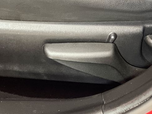 Used 2017 Toyota Corolla SE FWD image 16