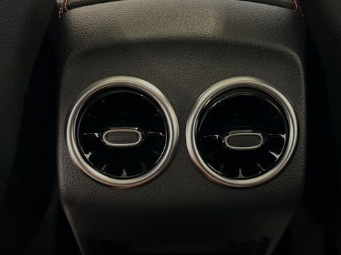 New 2025 Mercedes-Benz GLA 35 AMG 4MATIC image 12