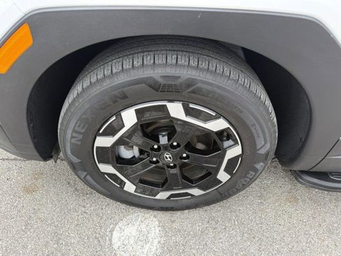 Used 2025 Hyundai Santa Fe SEL image 6