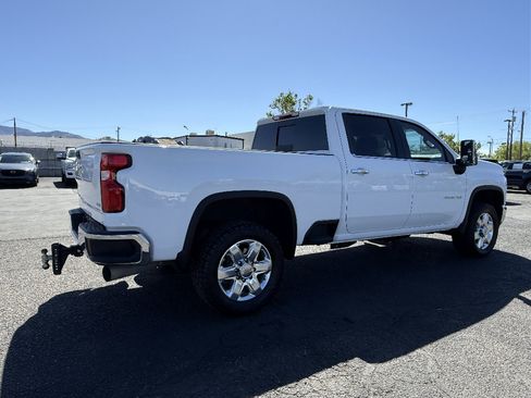 Used 2023 Chevrolet Silverado 2500 LTZ image 5