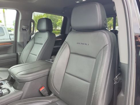 Used 2025 GMC Sierra 1500 Denali AWD/4WD image 22