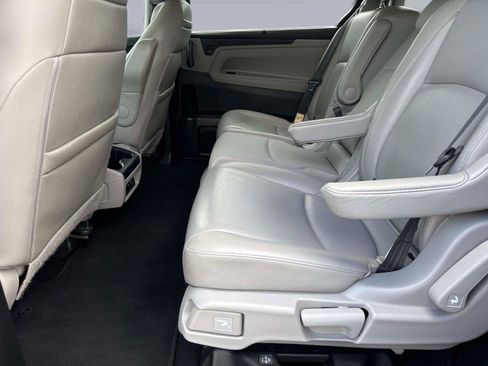 Certified 2018 Honda Odyssey EX-L image 15