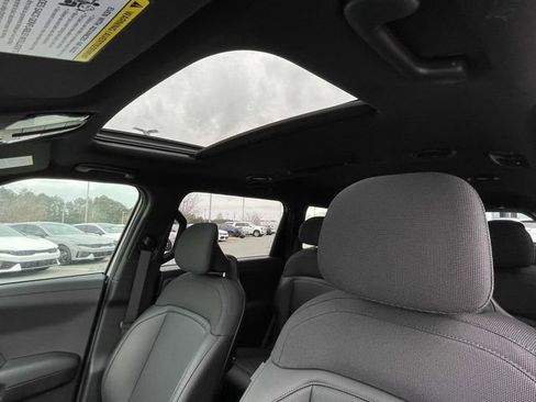 New 2027 Kia Telluride S image 2