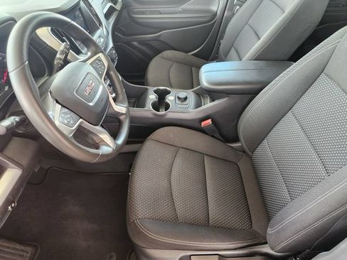 Used 2024 GMC Terrain SLE FWD image 12