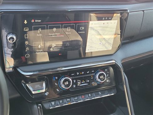 Used 2025 GMC Sierra 2500 AT4 w/ AT4 Premium Plus Package image 13