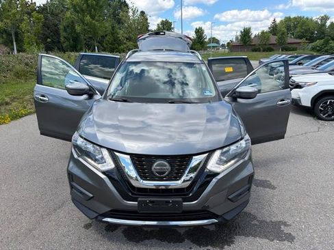 Used 2018 Nissan Rogue SV AWD/4WD image 25