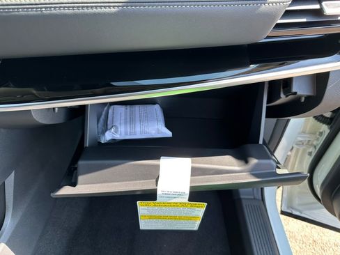 New 2025 Nissan Rogue SL w/ Tech Package image 29