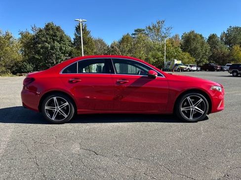 Used 2019 Mercedes-Benz A 220 4MATIC image 1