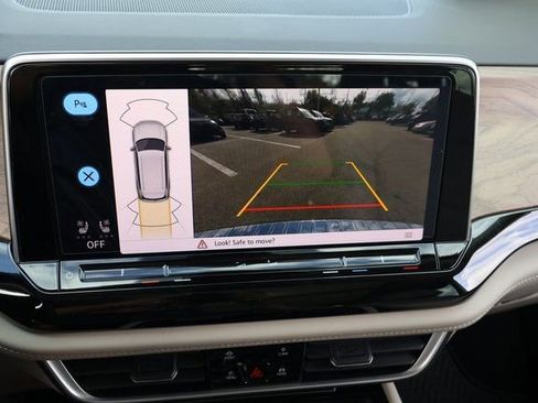 New 2026 Volkswagen Atlas SE image 24