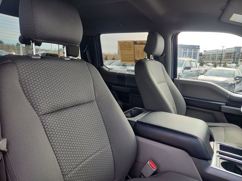 Used 2016 Ford F150 XLT w/ Equipment Group 301A Mid image 32