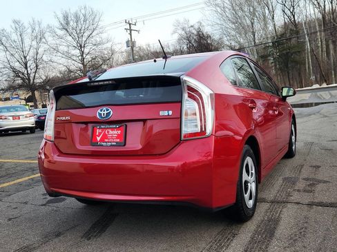 Used 2012 Toyota Prius Three w/ Solar Roof Pkg image 2