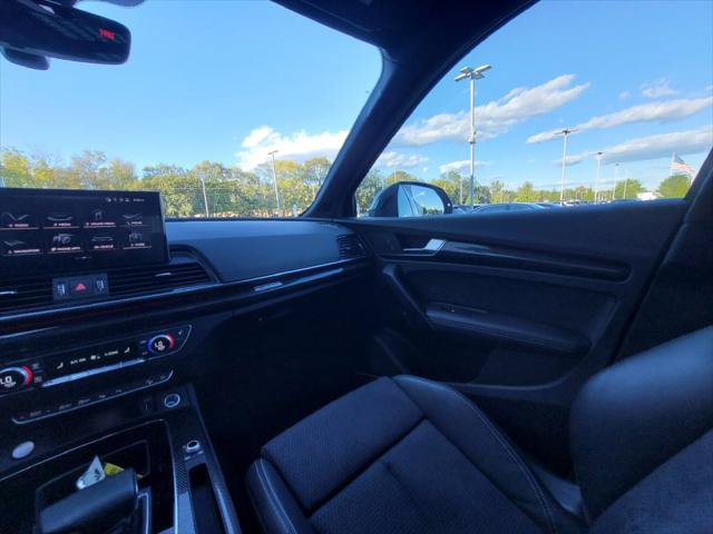 Used 2024 Audi SQ5 Prestige AWD/4WD image 19