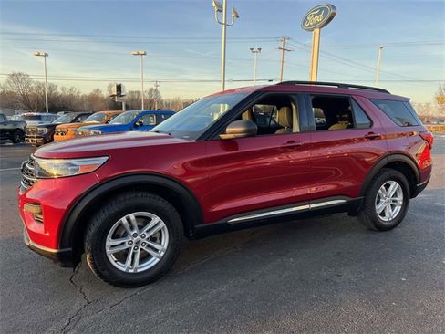 Certified 2020 Ford Explorer XLT w/ Class III Trailer Tow Package image 3