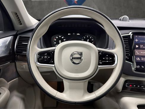 Used 2016 Volvo XC90 T6 Momentum w/ Momentum Plus Package AWD/4WD image 34