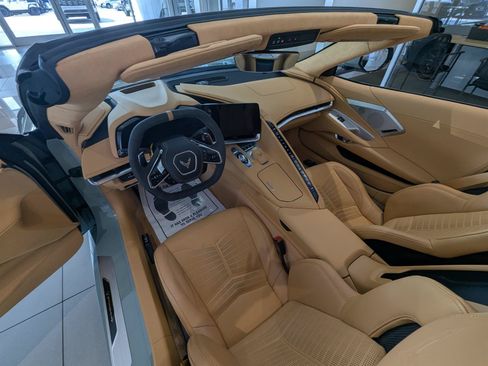Used 2024 Chevrolet Corvette Stingray Premium Cpe w/ Z51 Performance Package RWD image 12