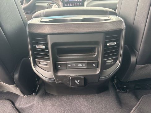 New 2026 RAM 1500 Laramie AWD/4WD image 33