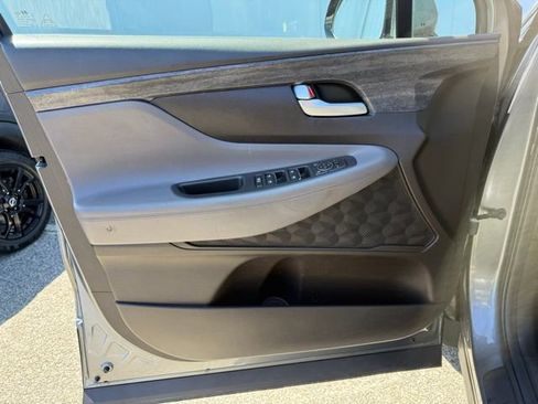 Used 2019 Hyundai Santa Fe SEL AWD/4WD image 16