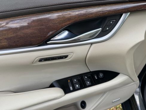 Used 2014 Cadillac XTS Luxury AWD/4WD image 13