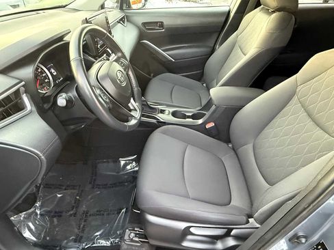 Certified 2022 Toyota Corolla Cross LE image 13