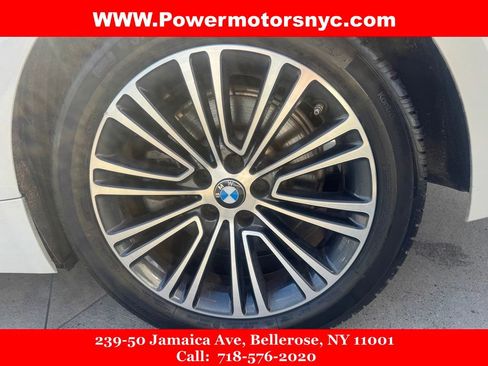 Used 2020 BMW 530i xDrive w/ Convenience Package AWD/4WD image 18