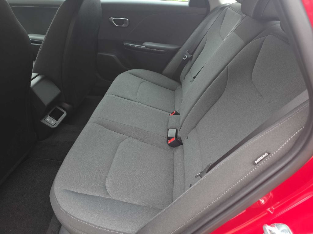 Used 2025 Kia K4 FWD image 10