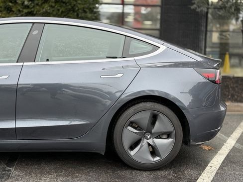 Used 2019 Tesla Model 3 Long Range image 11