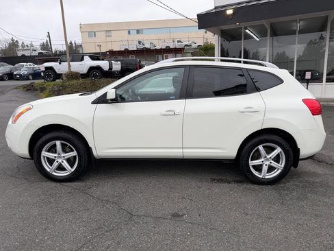 Used 2008 Nissan Rogue SL w/ Premium Pkg image 3