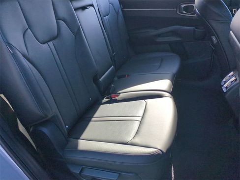 New 2026 Kia Sorento S image 25