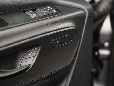 Used 2020 Mercedes-Benz Sprinter 2500 image 26