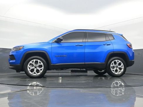 New 2025 Jeep Compass Latitude w/ Sun & Sound Group AWD/4WD image 47