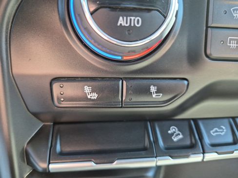 Used 2023 Chevrolet Silverado 2500 LTZ w/ Gooseneck/5TH Wheel Package image 24