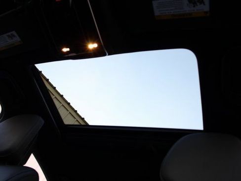 Used 2023 Mercedes-Benz C 43 AMG 4MATIC Sedan w/ Pinnacle Trim Package image 23