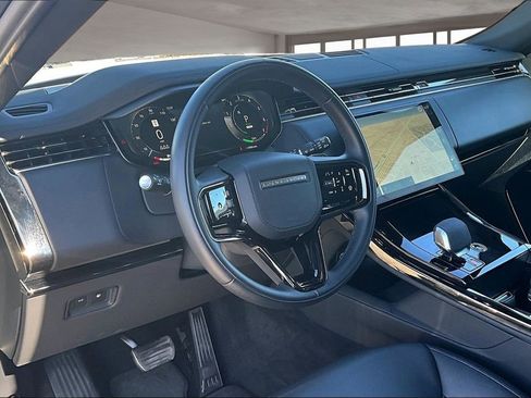 Used 2025 Land Rover Range Rover Sport Dynamic SE image 13