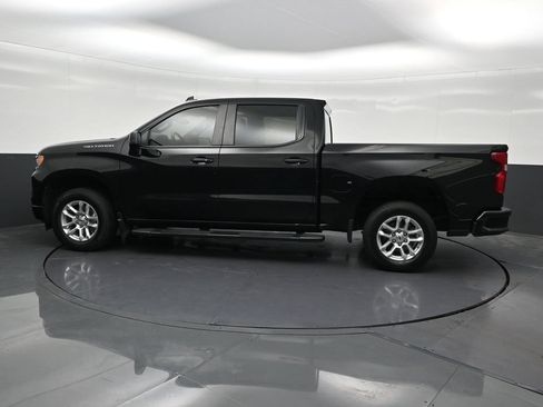 Used 2023 Chevrolet Silverado 1500 RST RWD image 2