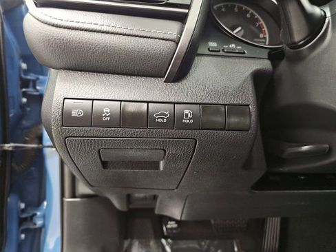 Used 2023 Toyota Camry SE image 17