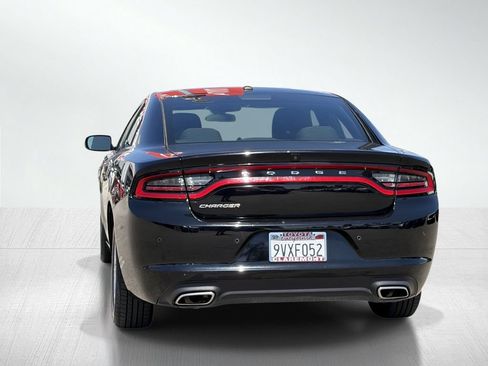 Used 2022 Dodge Charger SXT RWD image 6